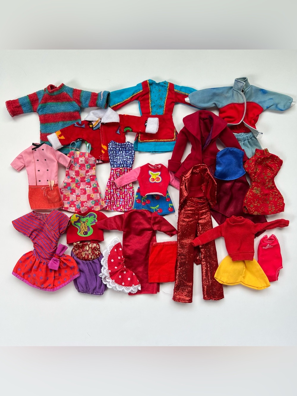 ❤️ Barbie doll clothes lot ❤️